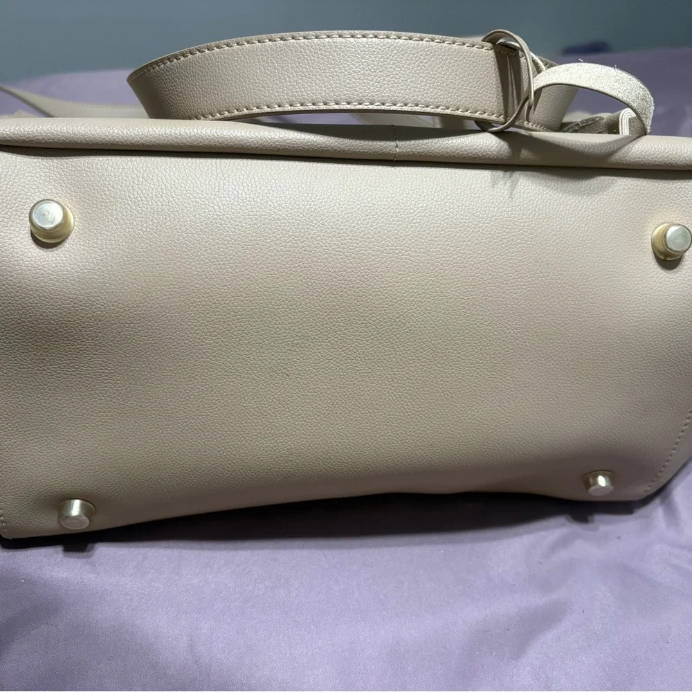 Elkie “Aberdeen” Diaper Bag in Taupe